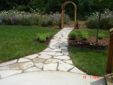 backyard-arbor-2007